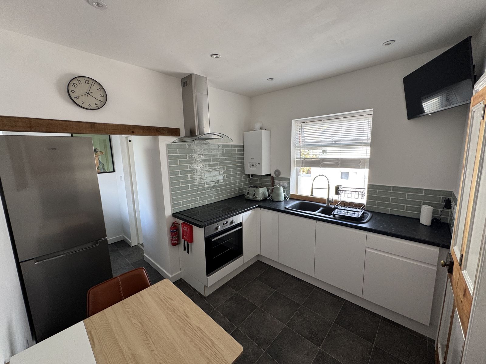 Bonhay Road – Top Floor Flat, 2-bed top-floor flat to rent in Exeter