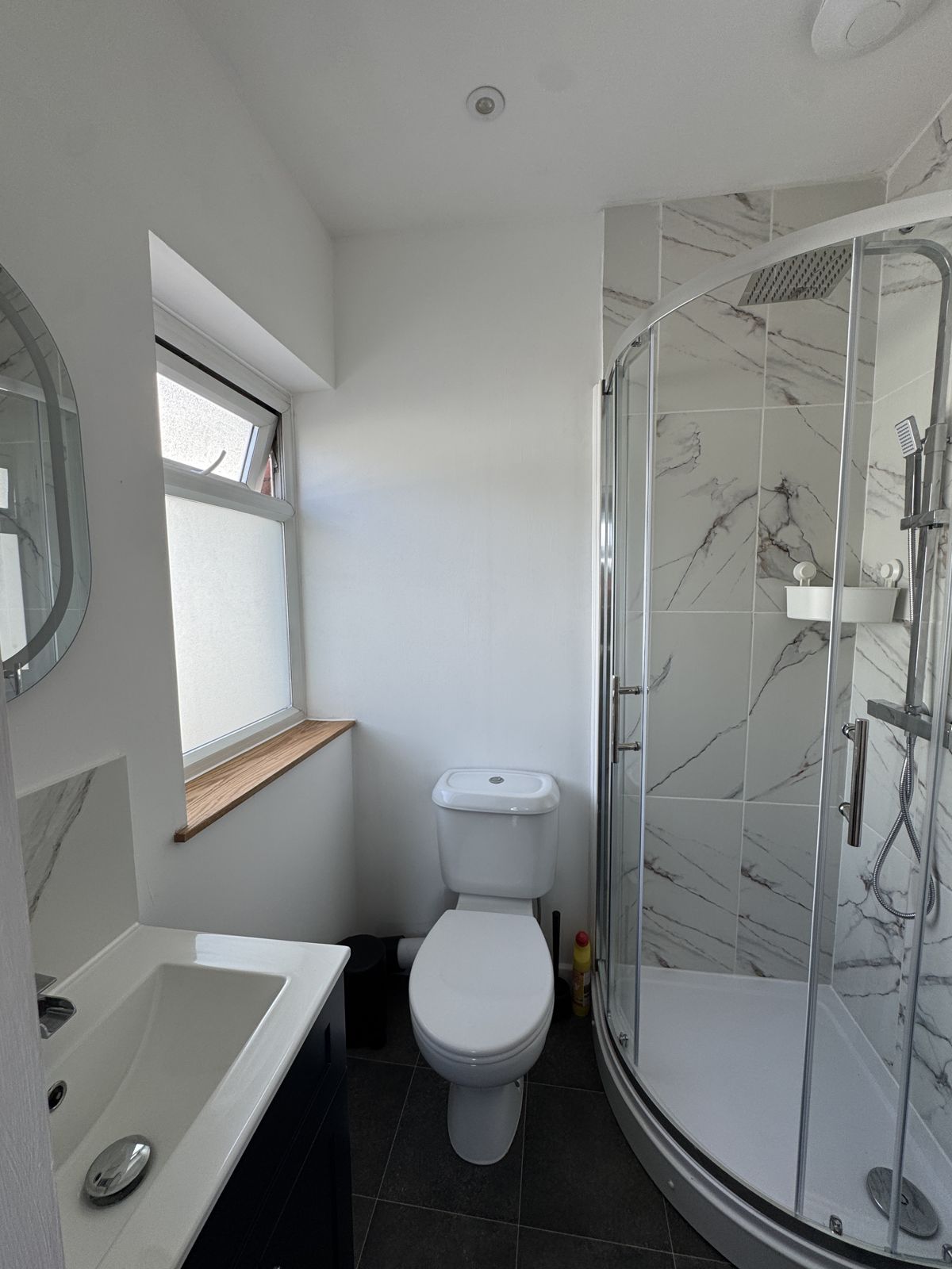 Bonhay Road – Top Floor Flat photo 5