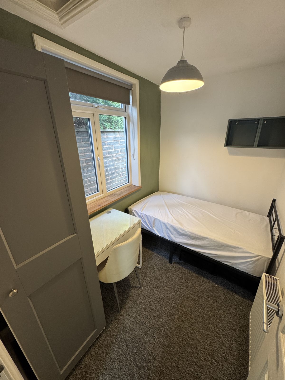 Windsor Close photo 11